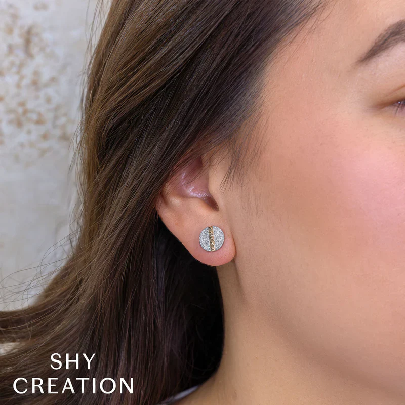 0.25ctw Diamond Circle Pyramid Stud Earrings - Image 2